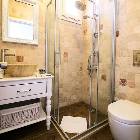 Gobene בית הארחה 4*